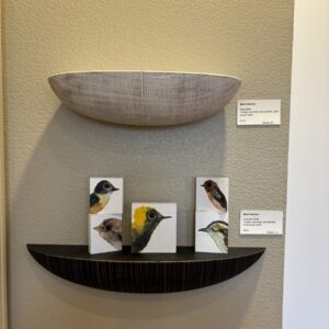 SHELF, crescent, black